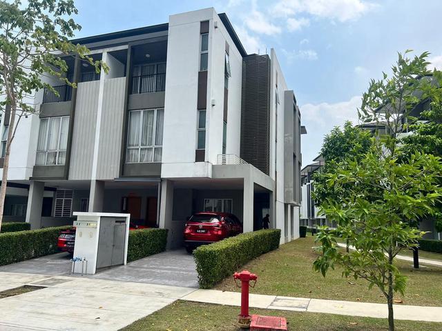 Townhouse for rent in Kajang, Langat