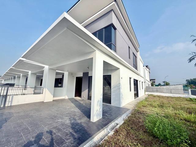 Terraced House for sale in Alam Impian, Selangor