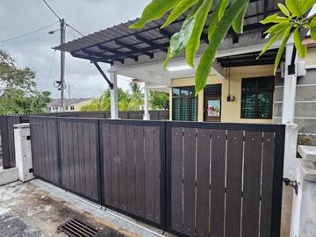 Terraced House for sale in Wellesley, Penang