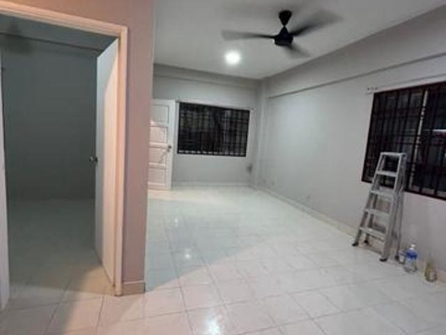 Apartment for sale in Port Klang, Selangor