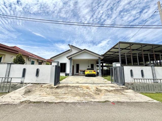 Bungalow for sale in Telok Mas, Malaka