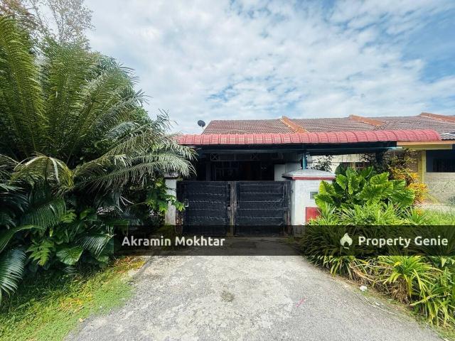 Terraced House for sale in Sabak Bernam, Selangor