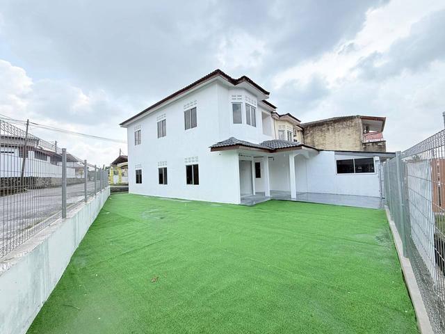 Terraced House for sale in Paroi, Seremban