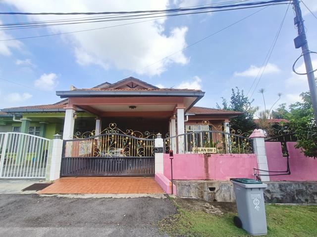 Residential House for sale in Malaka