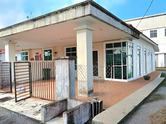 Residential House for sale in Pekan, Pahang