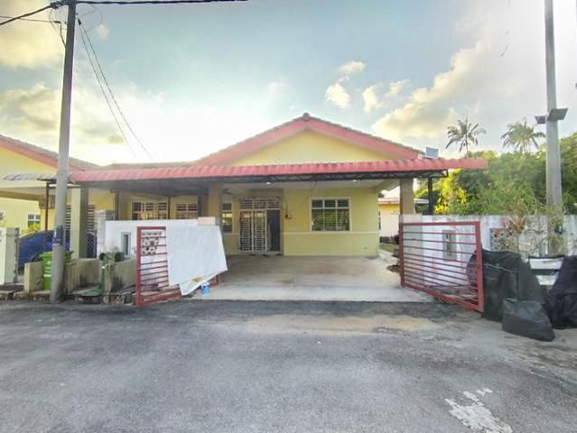 Residential House for sale in Pekan, Pahang