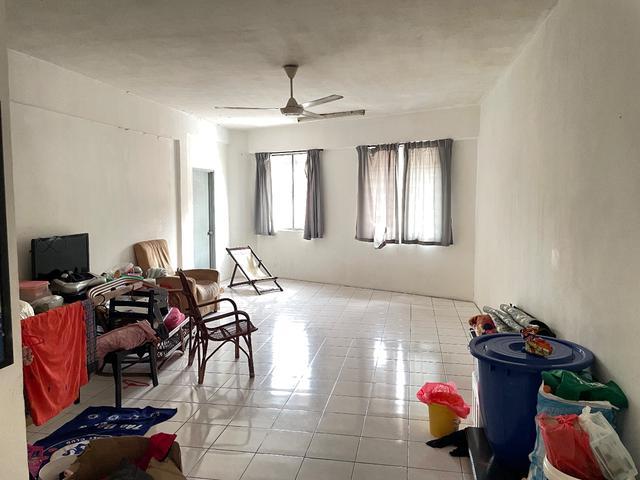 Apartment for sale in Kajang, Langat