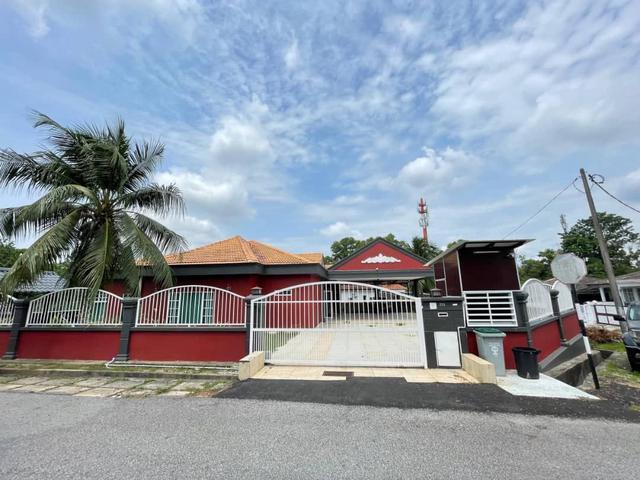 Bungalow for sale in Sendayan Village, Negeri Sembilan