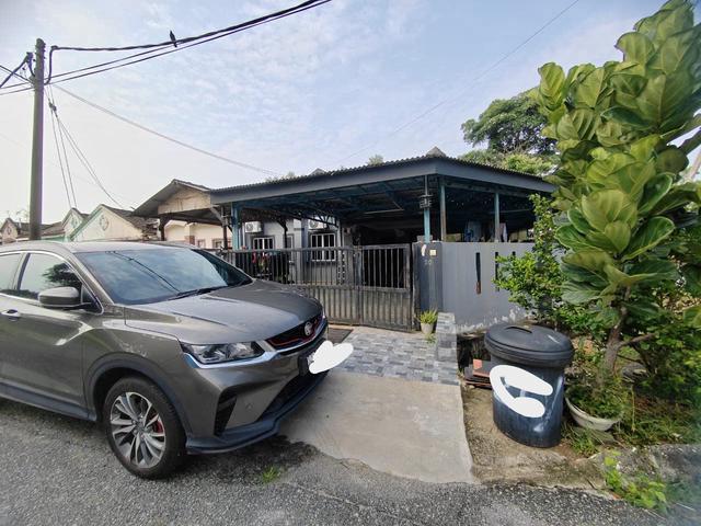 House for sale in Sungai Pelek, Sepang