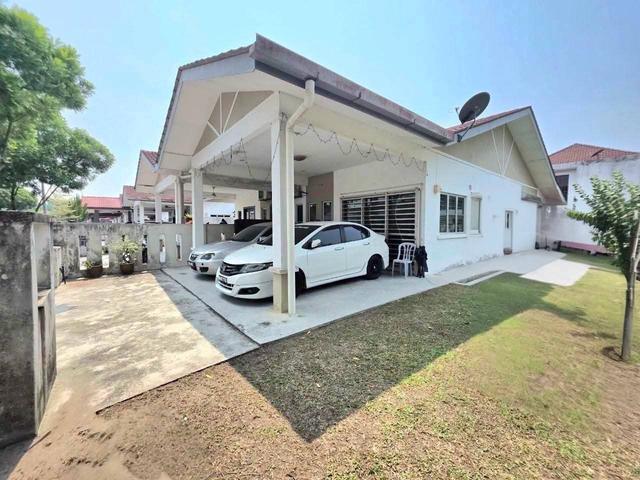 Residential House for sale in Shah Alam, Petaling