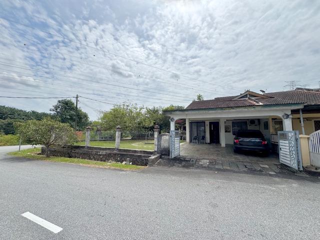 Terraced House for sale in Tanjong Sepat, Selangor