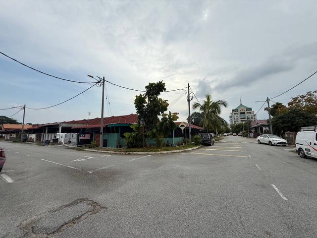 Terraced House for sale in Kuala Selangor, Selangor