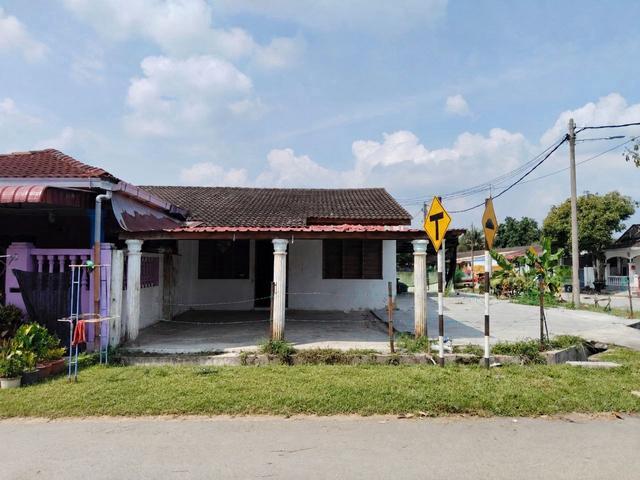 Terraced House for sale in Kuala Selangor, Selangor