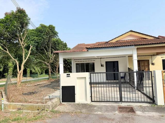 Terraced House for sale in Sepang, Tanjong Sepat