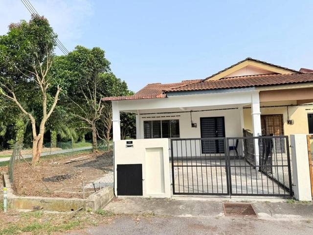 Terraced House for sale in Banting, Kuala Langat