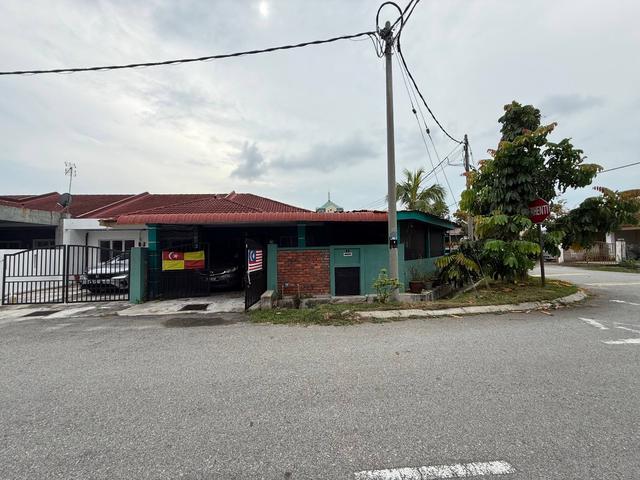 Terraced House for sale in Kuala Selangor, Selangor