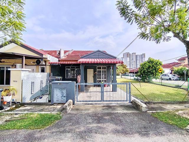 Terraced House for sale in Tanjong Sepat, Selangor