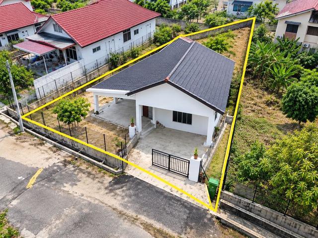 Bungalow for sale in Kuantan