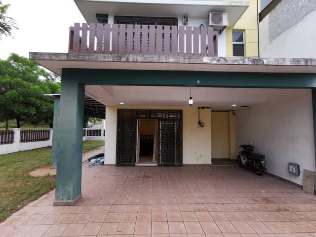 Terraced House for sale in Ulu Tiram, Johor
