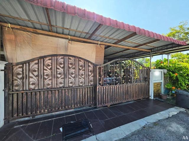 Terraced House for sale in Kuala Selangor, Selangor