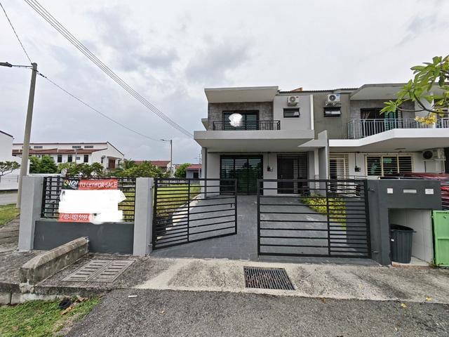 Terraced House for sale in Tanjong Sepat, Selangor