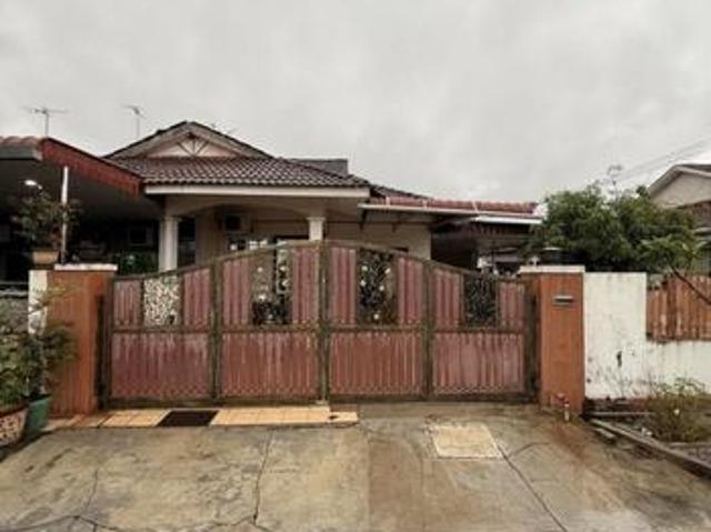 Terraced House for sale in Wellesley, Penang