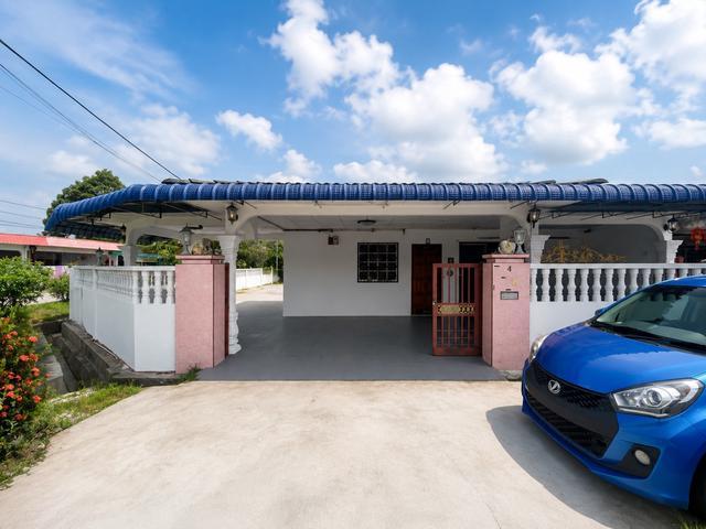 Terraced House for sale in Kuala Selangor, Selangor