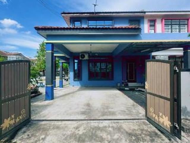 Terraced House for sale in Malaka
