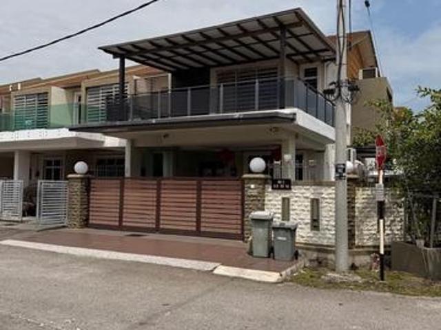 Residential House for sale in Malaka