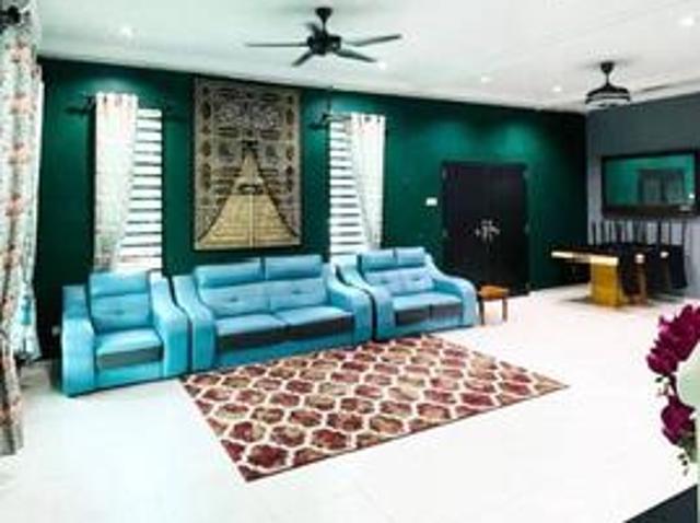 Terraced House for sale in Malaka