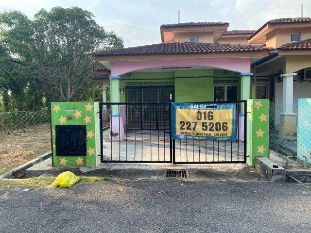 Terraced House for sale in Banting, Selangor
