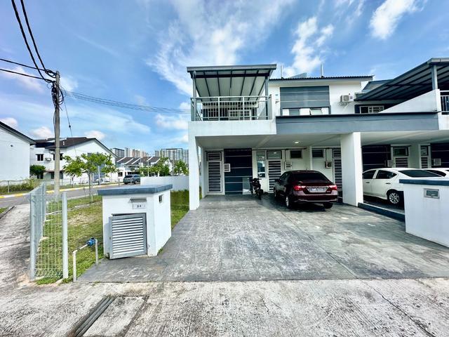 Townhouse for rent in Tanjong Sepat, Selangor