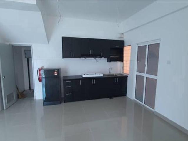 Townhouse for rent in Tanjong Sepat, Selangor