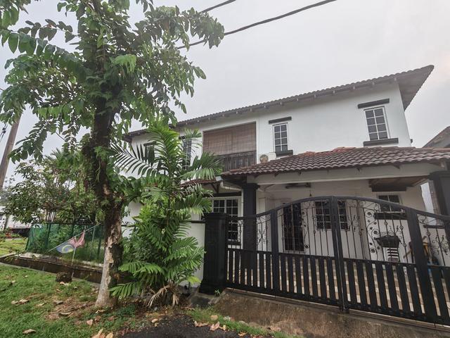 Terraced House for rent