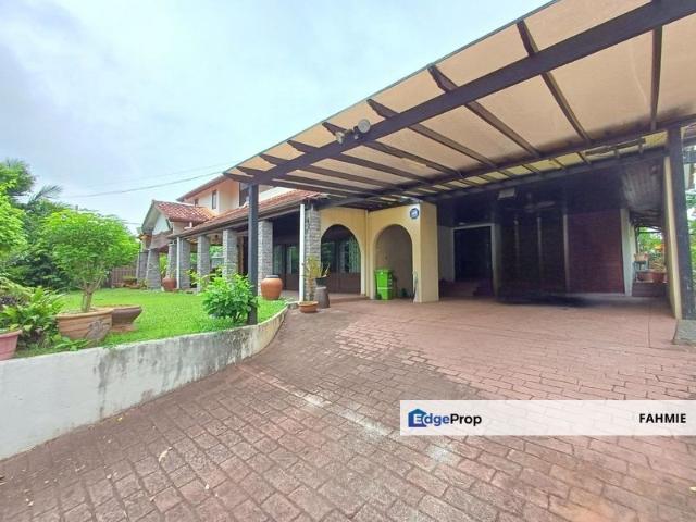 House for sale in Country Heights Damansara, Kuala Lumpur