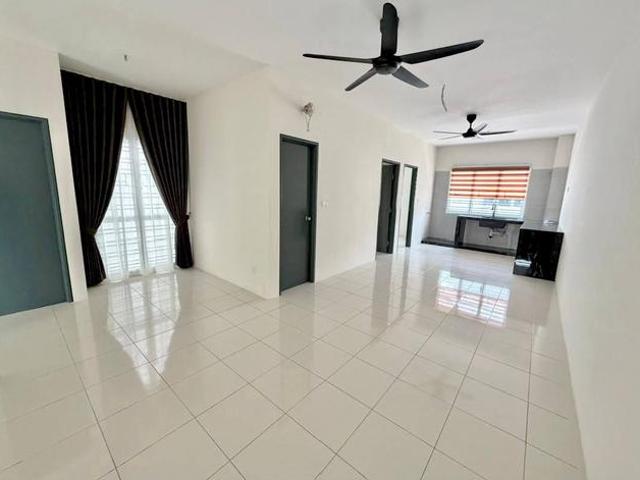 Townhouse for rent in Dengkil, Sepang