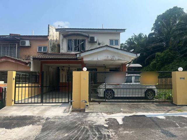 Townhouse for sale in Sungai Buloh, Shah Alam