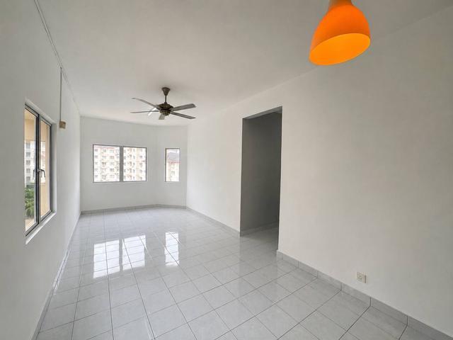 Condominium for sale in Langat, Selangor