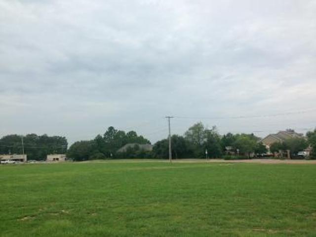 Land for sale in Brandon, Mississippi