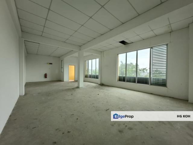 Shop for rent in Malaka