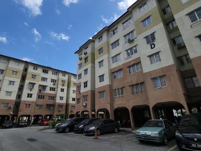 Apartment for sale in Kajang, Langat