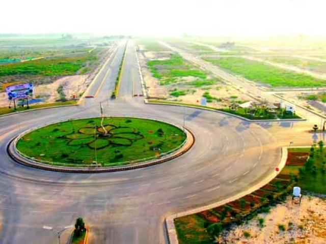 Land for sale in Peshawar, North West Frontier Province