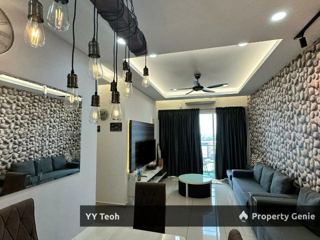 Condominium for sale in Malaka