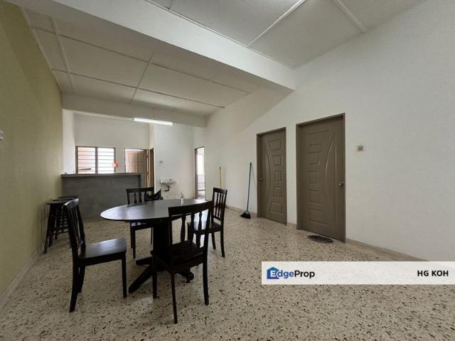 Flat for rent in Malaka
