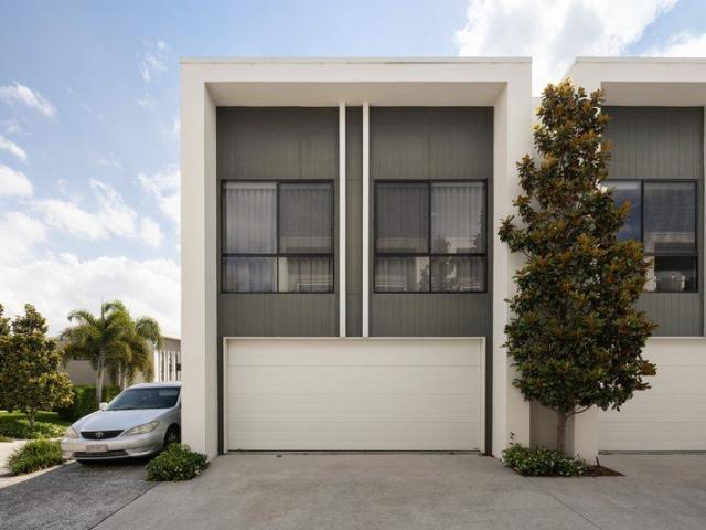Townhouse for sale in Alton Edition, Greater Brisbane
