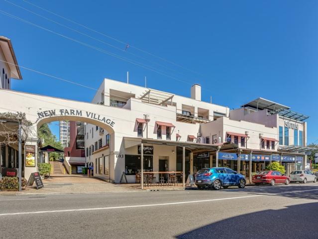 Retail for rent in Toombul, Queensland