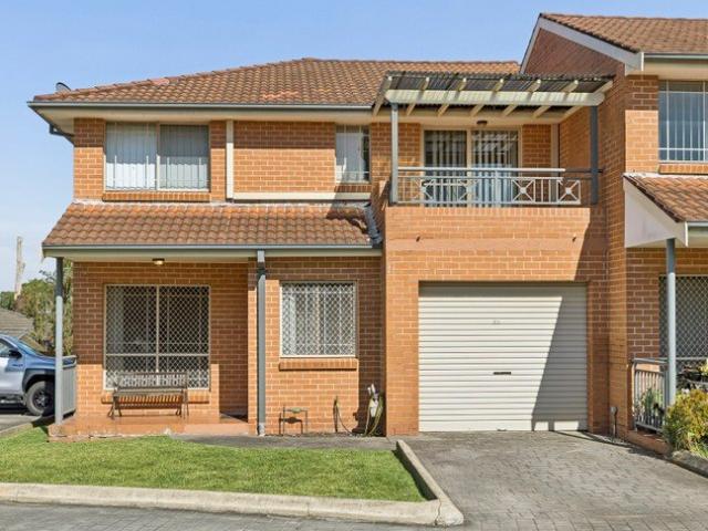 Townhouse for sale in Georges Hall, Sydney