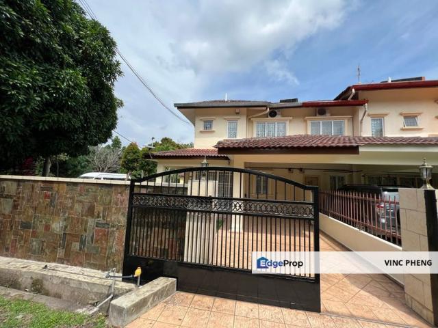 House for sale in Malaka