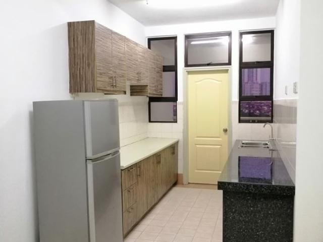 Room for rent in Petaling, Damansara Damai