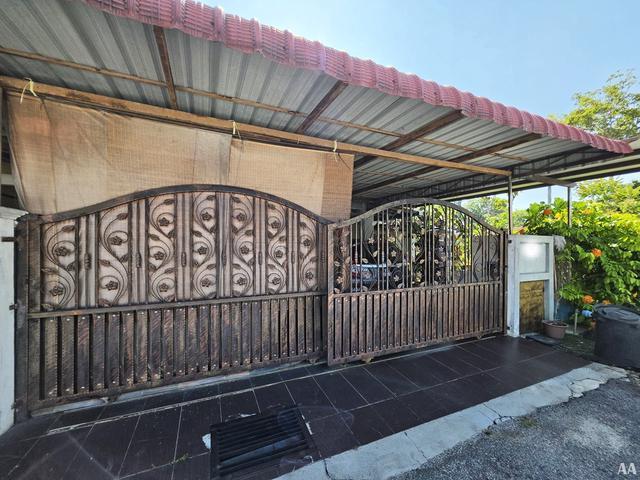 Terraced House for sale in Kuala Selangor, Selangor